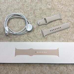 APPLE WATCH BAND & CHARGER